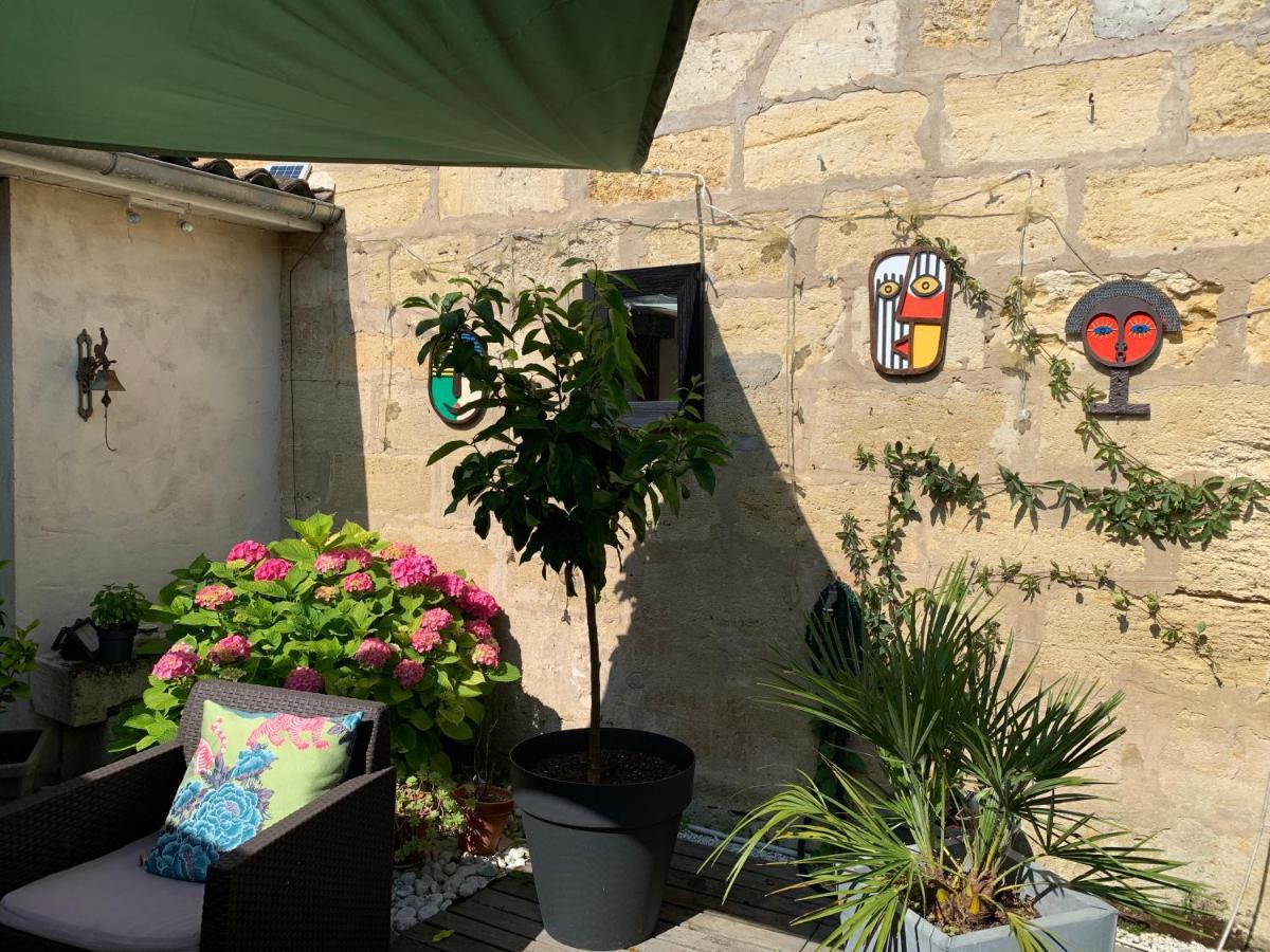 La Maison Du Bourg B&B Puisseguin Εξωτερικό φωτογραφία